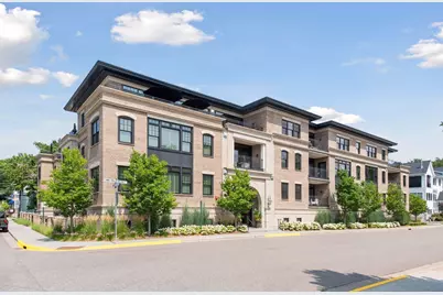240 Minnetonka Avenue S #304, Wayzata, MN 55391 - Photo 1
