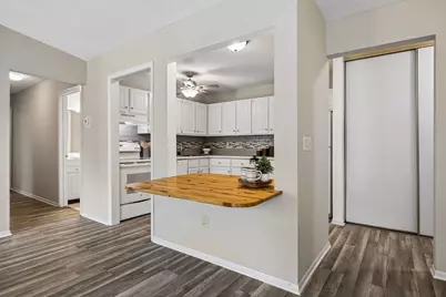 9701 Cimarron Trail, Minnetonka, MN 55305 - Photo 11