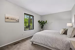 9701 Cimarron Trail, Minnetonka, MN 55305 - Photo 23