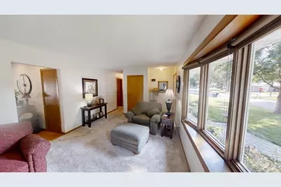 1306 Foothills Boulevard, Albert Lea, MN 56007 - Photo 9