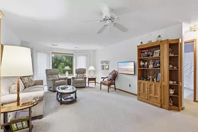 32 11th Avenue S #202, Hopkins, MN 55343 - Photo 5