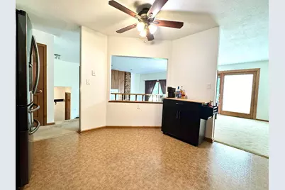 404 Crescent Drive, Albert Lea, MN 56007 - Photo 7