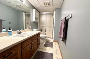 404 Crescent Dr, Albert Lea, MN 56007 - Photo 17