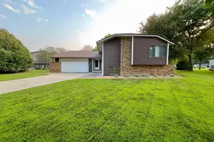 404 Crescent Dr, Albert Lea, MN 56007 - Photo 23