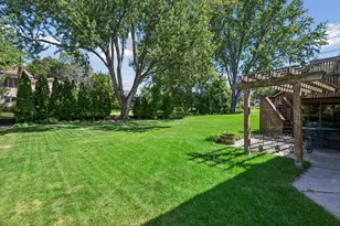 6617 Naomi Dr, Edina, MN 55439 - Photo 33