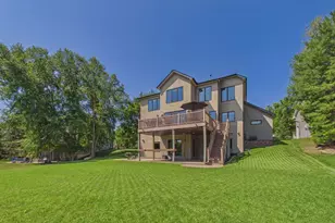 9365 Shetland Rd, Eden Prairie, MN 55347 - Photo 37