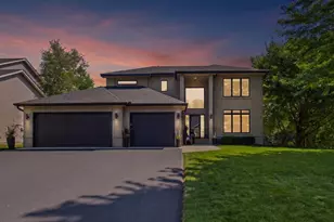 9365 Shetland Rd, Eden Prairie, MN 55347 - Photo 41