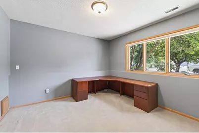 4668 Hale Avenue N, Oakdale, MN 55128 - Photo 37