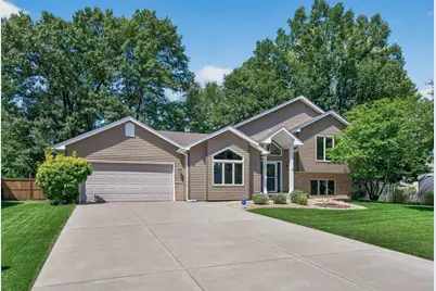 4668 Hale Avenue N, Oakdale, MN 55128 - Photo 3