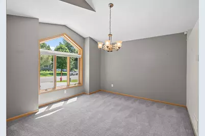 4668 Hale Avenue N, Oakdale, MN 55128 - Photo 7