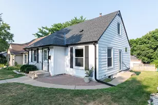 2821 Edgewood Ave S, Saint Louis Park, MN 55426 - Photo 3