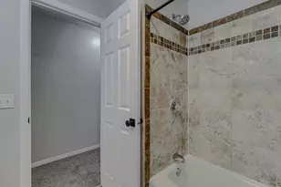 16010 Oak Shore Dr, Lakeville, MN 55044 - Photo 13