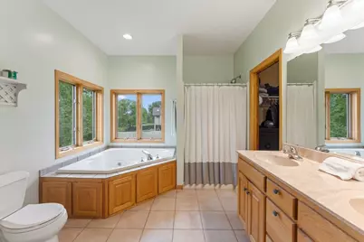 1678 Hunters Trail, Centerville, MN 55038 - Photo 13