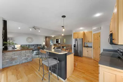 1678 Hunters Trail, Centerville, MN 55038 - Photo 7