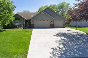2134 63rd St E, Inver Grove Heights, MN 55077 - Photo 1