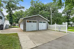 302 River St, Paynesville, MN 56362 - Photo 3