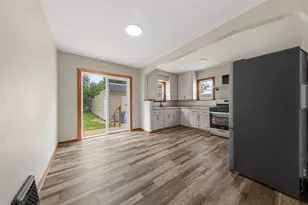 123 W McKinley St, Owatonna, MN 55060 - Photo 9