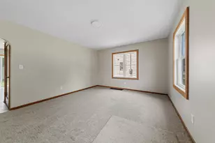 123 W McKinley St, Owatonna, MN 55060 - Photo 7