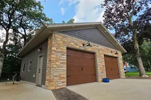 106 Ridge Rd, Albert Lea, MN 56007 - Photo 3