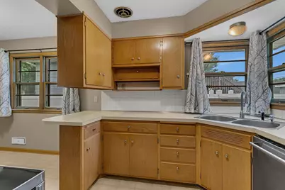 745 27th Avenue N, Saint Cloud, MN 56303 - Photo 9