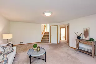 808 Winterberry Dr, Woodbury, MN 55125 - Photo 23