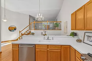 808 Winterberry Dr, Woodbury, MN 55125 - Photo 9
