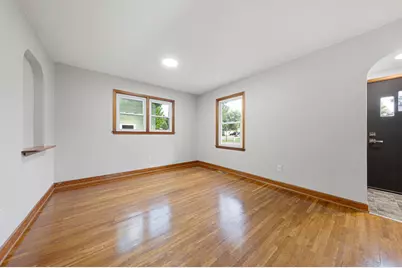 619 4th Avenue NE, Waseca, MN 56093 - Photo 7