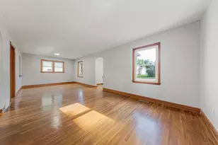 619 4th Ave NE, Waseca, MN 56093 - Photo 9