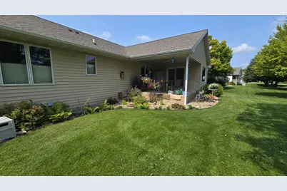 1405 26th Street SW, Austin, MN 55912 - Photo 5