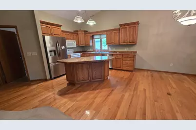 1405 26th Street SW, Austin, MN 55912 - Photo 11