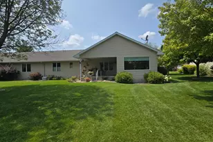 1405 26th St SW, Austin, MN 55912 - Photo 7