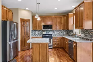 10375 Quail Cir N, Brooklyn Park, MN 55443 - Photo 17