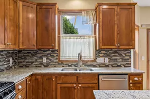 10375 Quail Cir N, Brooklyn Park, MN 55443 - Photo 19