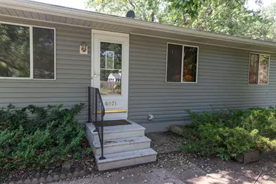 6071 45th Street N, Oakdale, MN 55128 - Photo 3