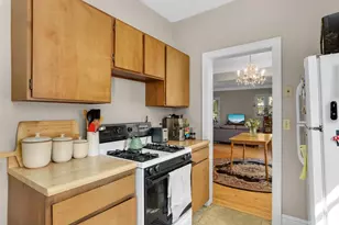 116 Lexington Pkwy N, Saint Paul, MN 55104 - Photo 11