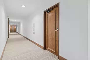 1235 Yale Pl, Minneapolis, MN 55403 - Photo 19