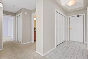 1235 Yale Pl, Minneapolis, MN 55403 - Photo 3
