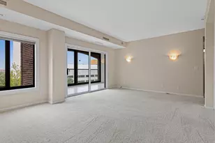 1235 Yale Pl, Minneapolis, MN 55403 - Photo 7
