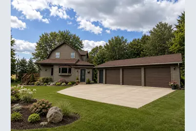 91224 510th Avenue, Windom, MN 56101 - Photo 1