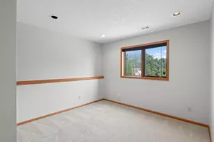 15117 Chicago Ave, Burnsville, MN 55306 - Photo 23