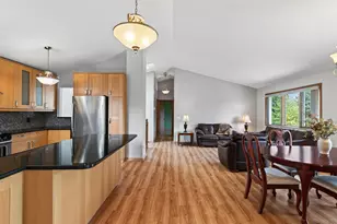 15117 Chicago Ave, Burnsville, MN 55306 - Photo 7