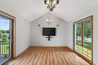 15117 Chicago Avenue, Burnsville, MN 55306 - Photo 11