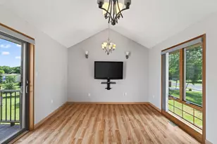15117 Chicago Ave, Burnsville, MN 55306 - Photo 11
