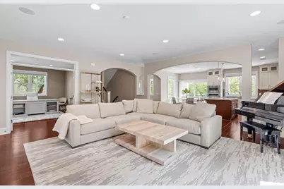 4516 Chowen Avenue S, Minneapolis, MN 55410 - Photo 13