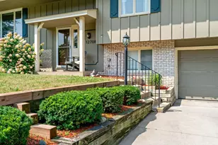12708 Parkwood Dr, Burnsville, MN 55337 - Photo 3