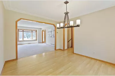 2477 Windsor Lane, Woodbury, MN 55125 - Photo 9
