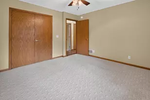 108 Celestine Cir, Mankato, MN 56001 - Photo 21