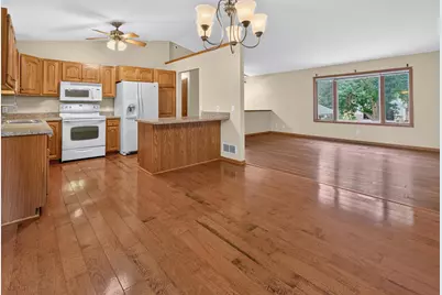 108 Celestine Circle, Mankato, MN 56001 - Photo 9