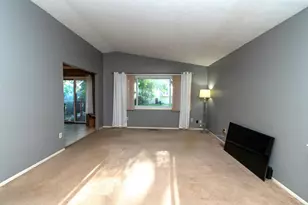 7733 Kentucky Ave N, Brooklyn Park, MN 55445 - Photo 3