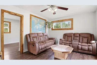 1301 E Laneville Avenue, Durand, WI 54736 - Photo 9